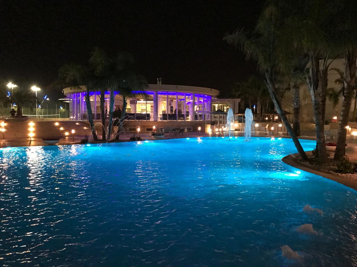 Dubaivillage Camposano 外观 照片
