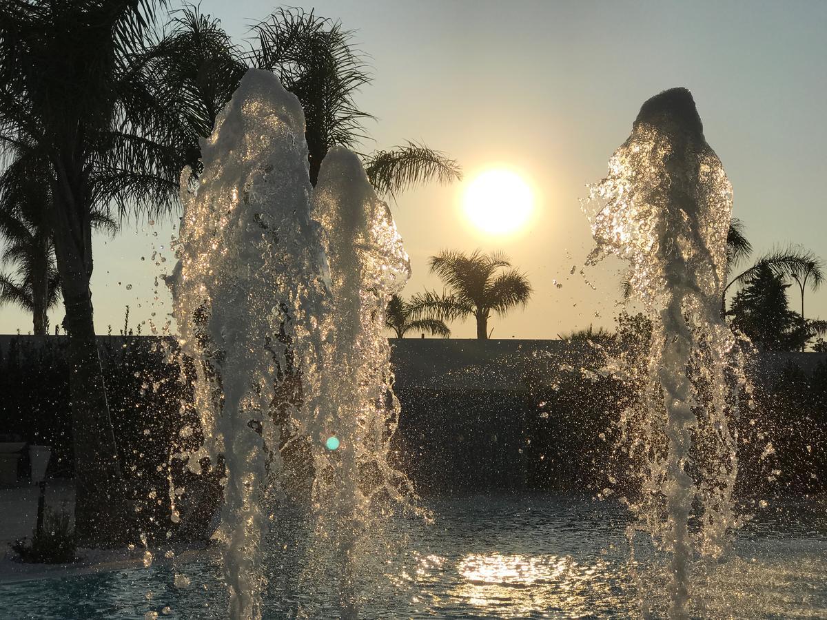 Dubaivillage Camposano 外观 照片